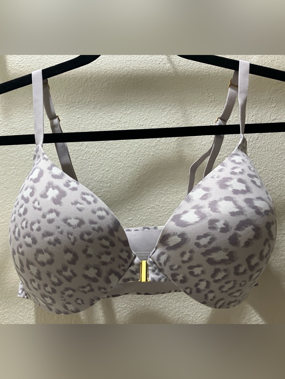💗🍃NWOT Victoria's Secret Purple White Gray Leopard Push-Up Bra
